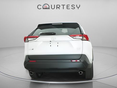 New 2025 Toyota RAV4 XLE Premium w/ Weather Package AWD/4WD image 10