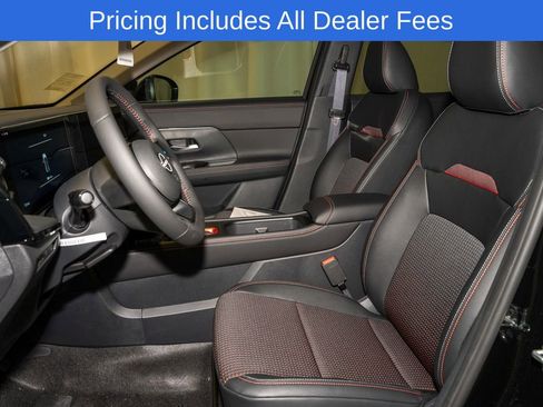 New 2026 Nissan Kicks SR w/ Illumination Package FWD image 14