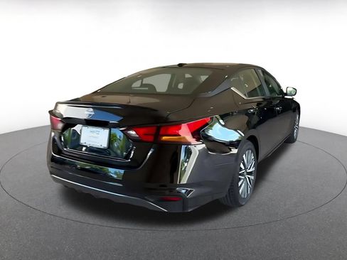 Used 2026 Nissan Altima 2.5 SV FWD image 15
