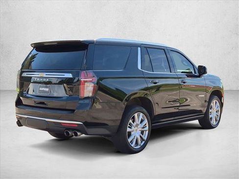 Used 2021 Chevrolet Tahoe High Country w/ Premium Package AWD/4WD image 5