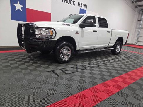 Used 2023 RAM 3500 Tradesman w/ Towing Technology Group AWD/4WD image 2