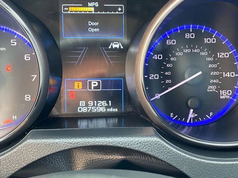 Used 2018 Subaru Legacy 3.6R Limited AWD/4WD image 17