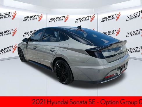 Used 2021 Hyundai Sonata SE w/ Cargo Package FWD image 5
