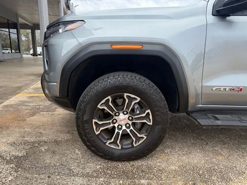 Used 2024 GMC Canyon AT4 w/ AT4 Premium Package image 8