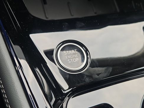 New 2026 Audi Q3 quattro 2.0T AWD/4WD image 17