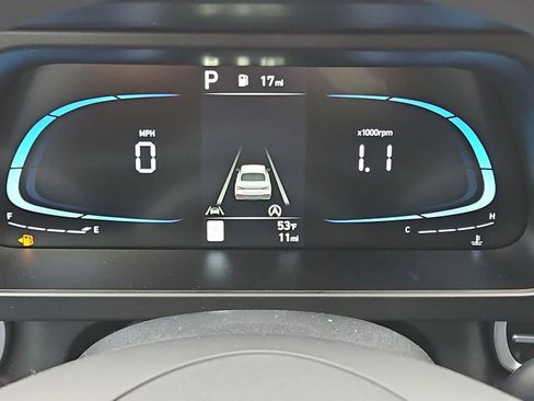 Used 2026 Hyundai Elantra SE FWD image 22