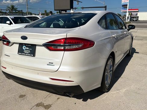 Used 2020 Ford Fusion SE FWD image 5