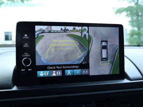 Used 2025 Honda Pilot Elite image 27