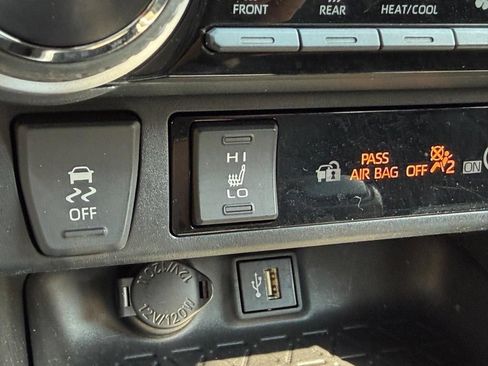 Certified 2023 Toyota RAV4 XLE w/ Convenience Package AWD/4WD image 21