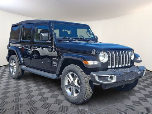 Used 2022 Jeep Wrangler Unlimited Sahara w/ Cold Weather Group AWD/4WD image 1