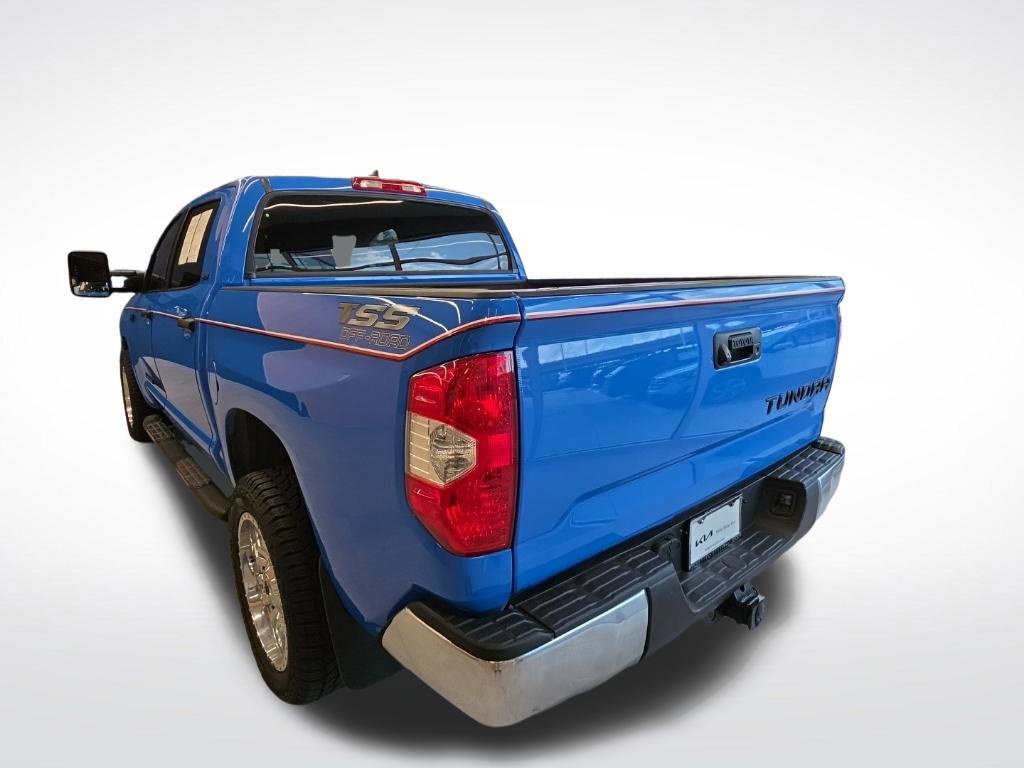 Used 2020 Toyota Tundra SR5 w/ SR5 Upgrade Package RWD image 11