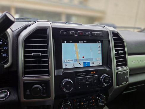 Used 2019 Ford F350 Lariat w/ Lariat Ultimate Package image 19