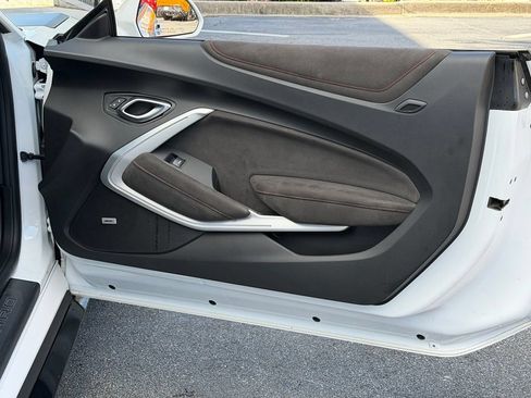 Used 2019 Chevrolet Camaro ZL1 RWD image 34