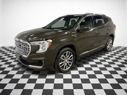 Used 2023 GMC Terrain Denali w/ Denali Premium Package image 5