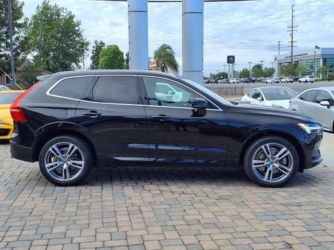 Used 2019 Volvo XC60 T6 Momentum w/ Protection Package Premier AWD/4WD image 5