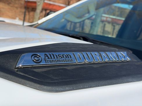 Used 2024 Chevrolet Silverado 2500 LT image 14