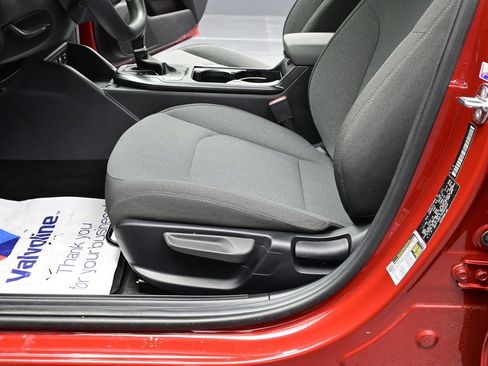 Used 2025 Kia K4 LXS image 13