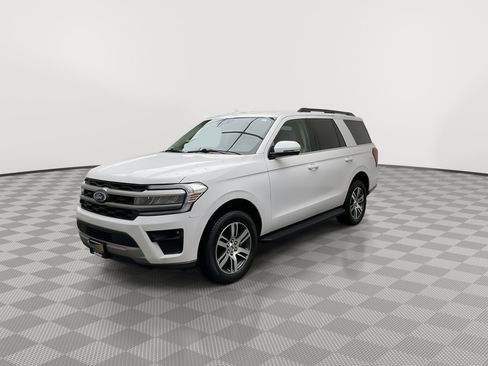 Certified 2024 Ford Expedition XLT AWD/4WD image 37