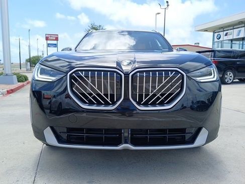 New 2025 BMW X3 xDrive30i w/ Premium Package AWD/4WD image 2