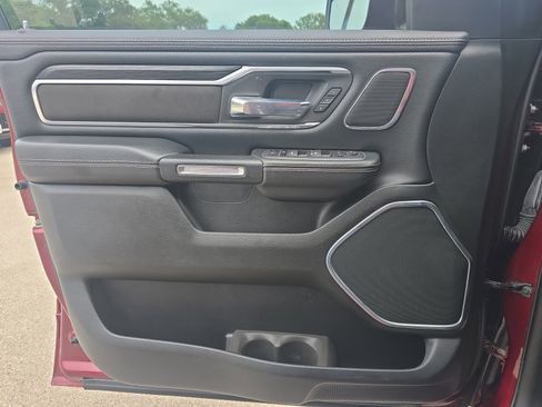 Used 2023 RAM 1500 Laramie AWD/4WD image 27