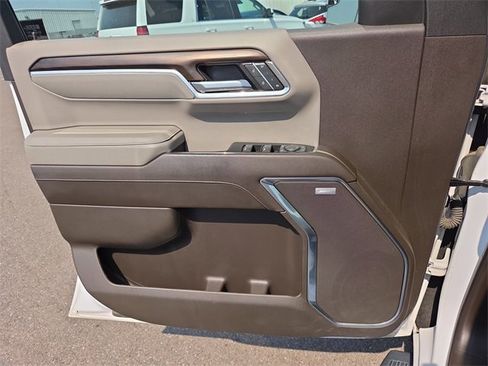 Used 2023 GMC Sierra 1500 SLT image 17