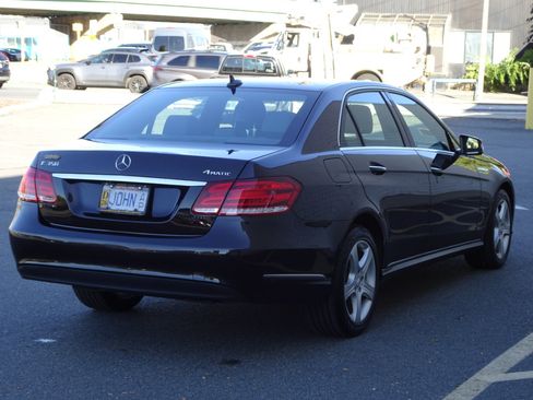 Used 2015 Mercedes-Benz E 350 4dr Sdn E 350 Sport 4MATIC image 7