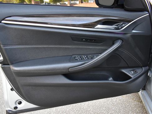 Used 2019 BMW 530i xDrive w/ Convenience Package AWD/4WD image 32