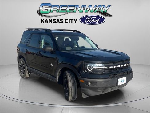 Used 2024 Ford Bronco Sport Outer Banks w/ Tech Package image 1