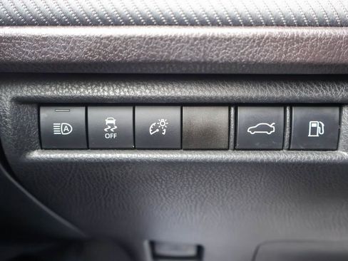 Used 2025 Toyota Camry SE image 20