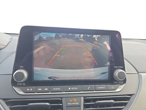 Used 2024 Nissan Altima 2.5 SR image 19