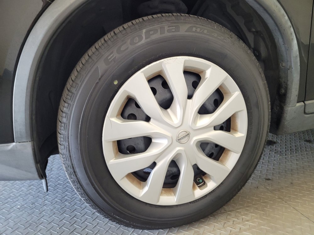 Used 2016 Nissan Rogue S w/ Appearance Package AWD/4WD image 31