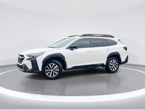 Certified 2025 Subaru Outback Premium w/ Popular Package #1 AWD/4WD image 1
