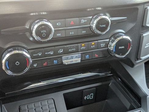 New 2026 Ford F250 Lariat w/ Tremor Off-Road Package AWD/4WD image 24