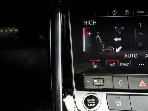 Used 2025 Audi Q7 3.0T Premium Plus AWD/4WD image 24