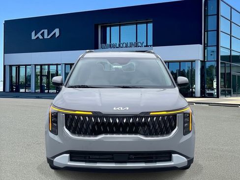 New 2026 Kia Carnival EX image 2