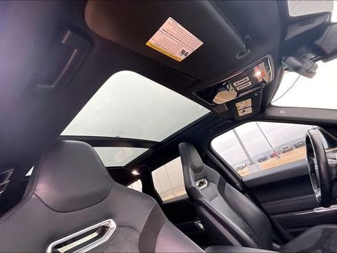 Used 2020 Land Rover Range Rover Sport SVR image 22