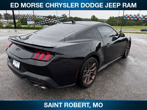 Used 2025 Ford Mustang GT Premium RWD image 6