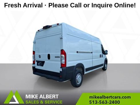 Used 2025 RAM ProMaster 2500 w/ Convenience Group FWD image 7