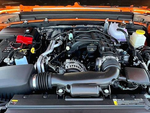 New 2025 Jeep Gladiator Sport image 10