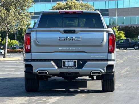 Used 2026 GMC Sierra 1500 Denali Ultimate AWD/4WD image 5