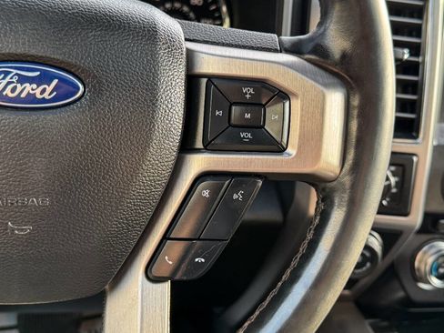 Used 2018 Ford F150 Platinum w/ Equipment Group 701A Luxury image 35