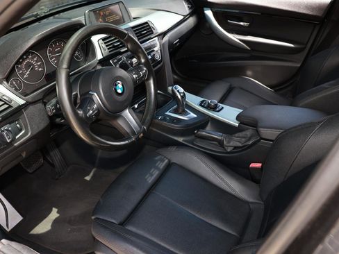 Used 2017 BMW 340i Sedan RWD image 6
