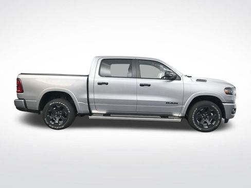 Used 2025 RAM 1500 Big Horn AWD/4WD image 4