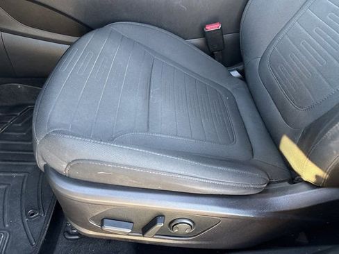 Used 2022 Hyundai Santa Cruz SEL image 15