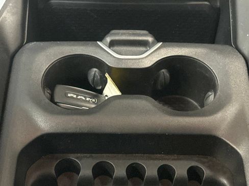 Used 2021 RAM 1500 Big Horn AWD/4WD image 16