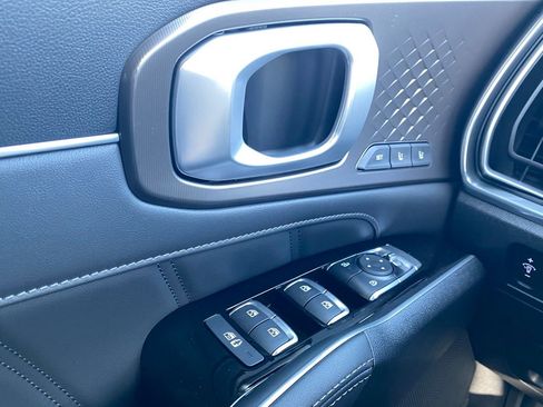 New 2026 Kia Sorento SX Prestige AWD/4WD image 11