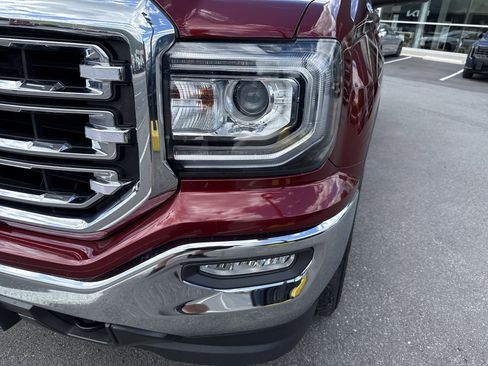Used 2017 GMC Sierra 1500 SLT w/ SLT Premium Package AWD/4WD image 10