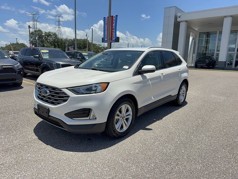 Certified 2019 Ford Edge SEL w/ Equipment Group 201A AWD/4WD image 2