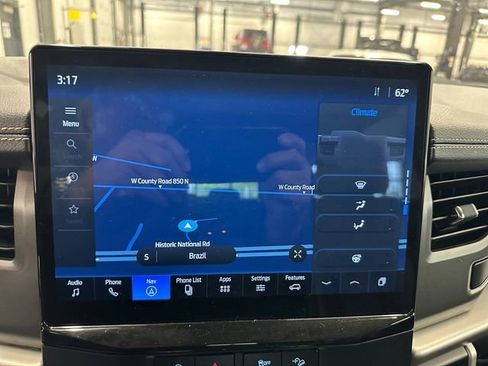 Used 2024 Ford Expedition XLT AWD/4WD image 34