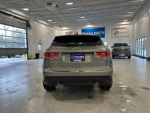 Used 2020 Jaguar F-PACE Premium image 10
